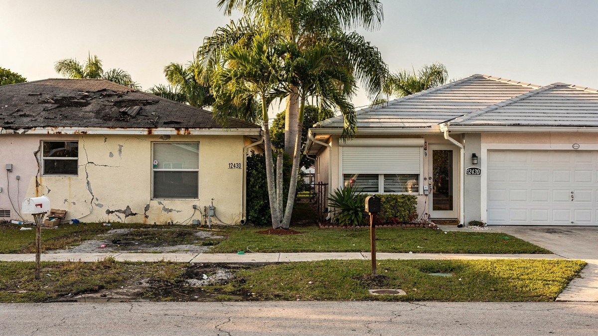 Two Naranja-area homes may have different repair and ownership costs.